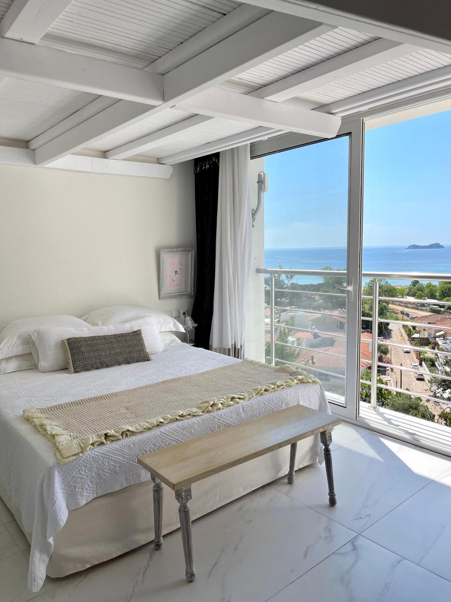 Mare Monte Small Boutique Hotel Chrisi Ammoudia Exteriör bild