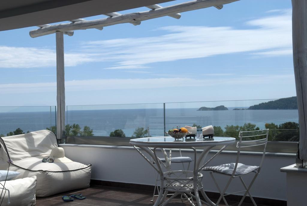 Mare Monte Small Boutique Hotel Chrisi Ammoudia Exteriör bild